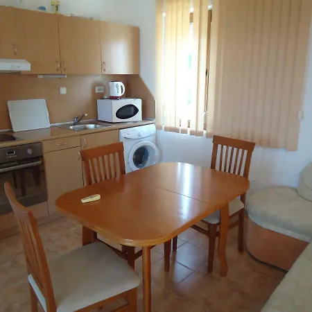 Vista Del Mar - 1 Apartamento *