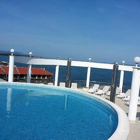 Vista Del Mar - 1 *